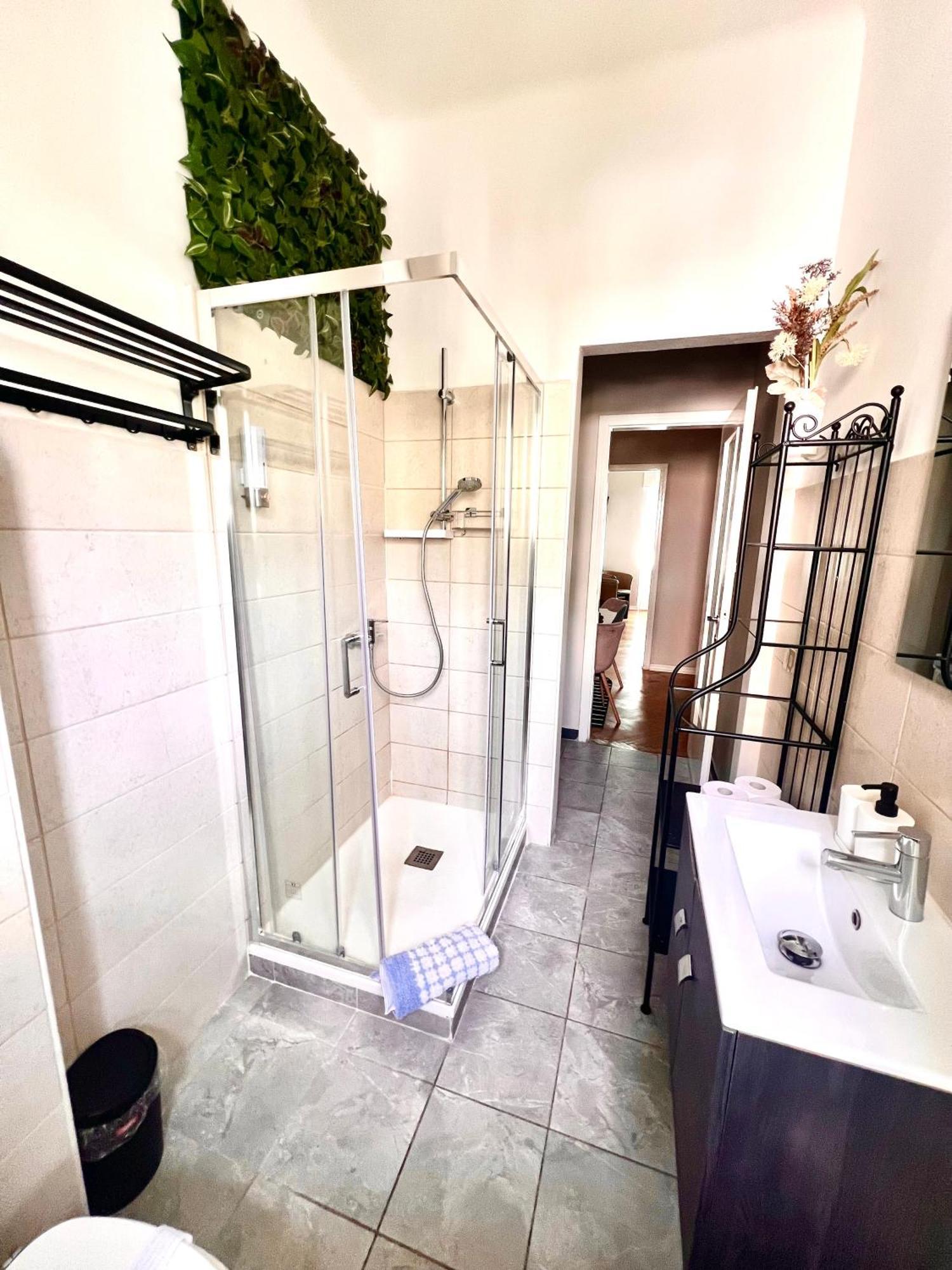 Residence Locchi ตรีเอสเต ภายนอก รูปภาพ